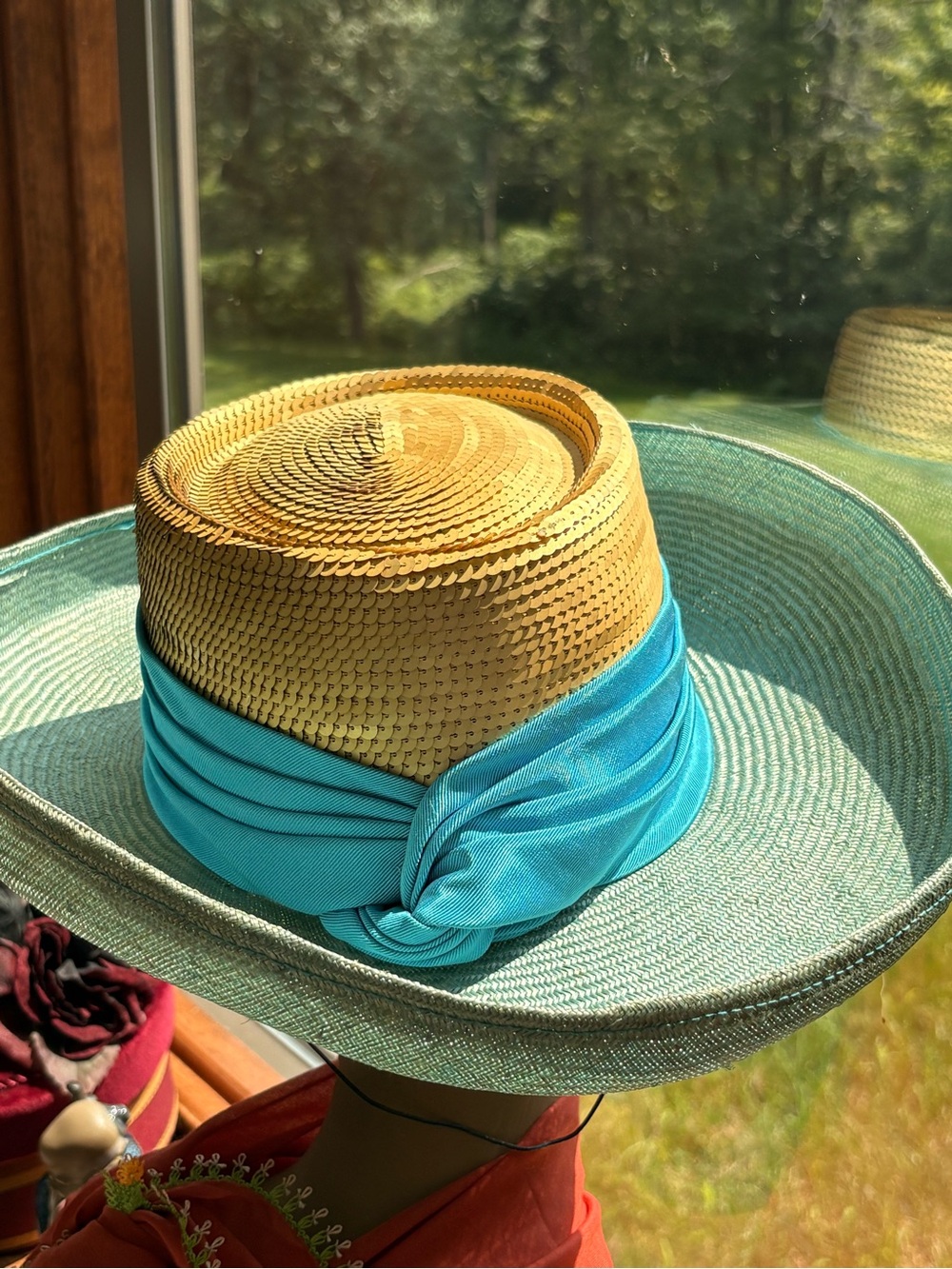 Stunning Vintage Whittall & Shon Gold Sequin w/Turquoise Blue Straw Hat